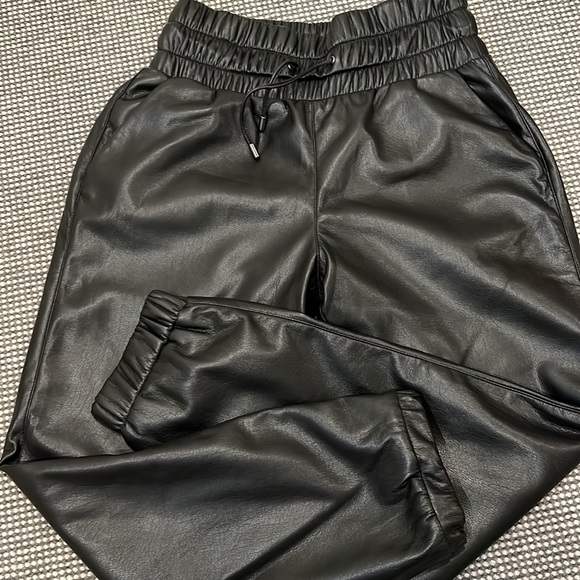 JOIE Wadley Vegan Leather Joggers SzM - Picture 6 of 6